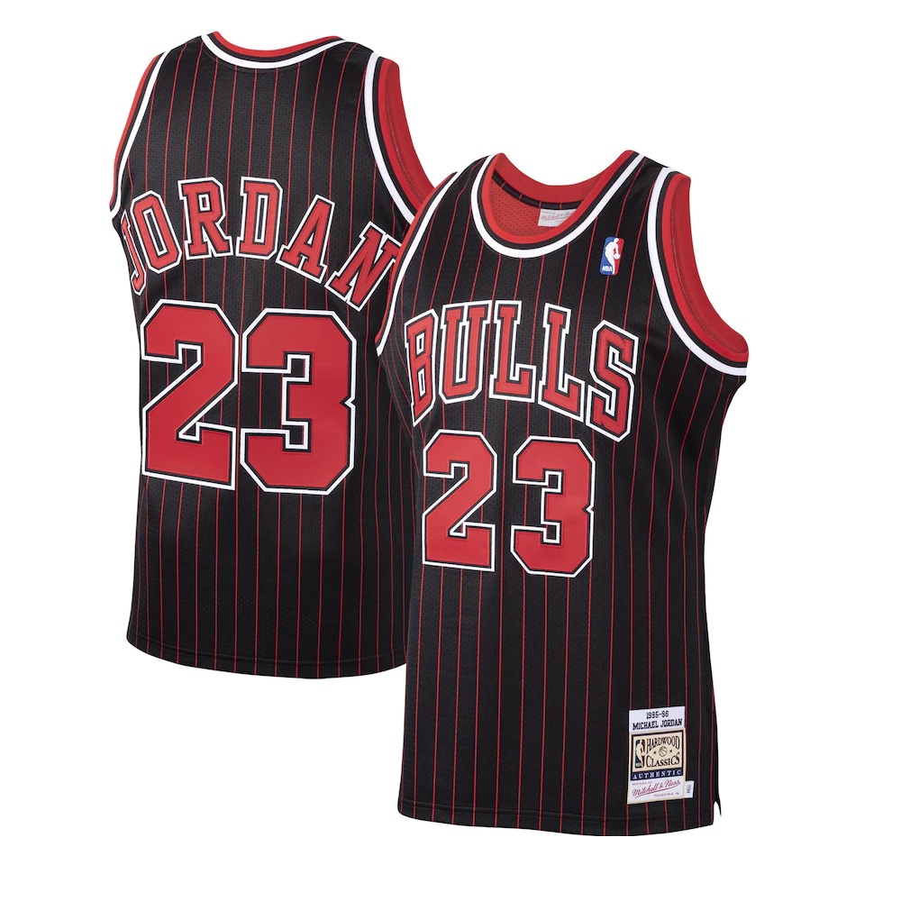 Men's Mitchell & Ness Michael Jordan Gold Chicago Bulls 1995-96 Hardwood  Classics - Authentic Player Jersey