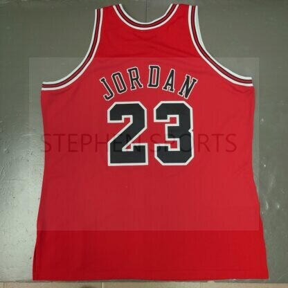 Michael Jordan NBA Chicago Bulls Hardwood Classic 1997-1998 Mitchell & Ness Mens red Authentic Jersey