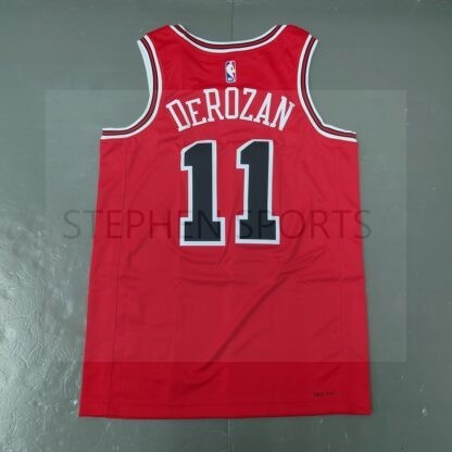 Nike NBA Chicago Bulls DeMar DeRozan Mens Icon Edition Swingman Jersey